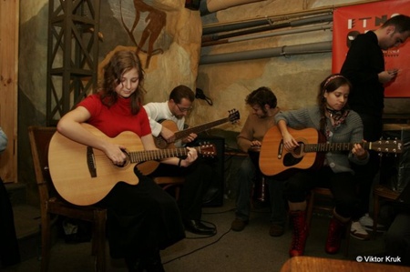 Дівчаточка:)